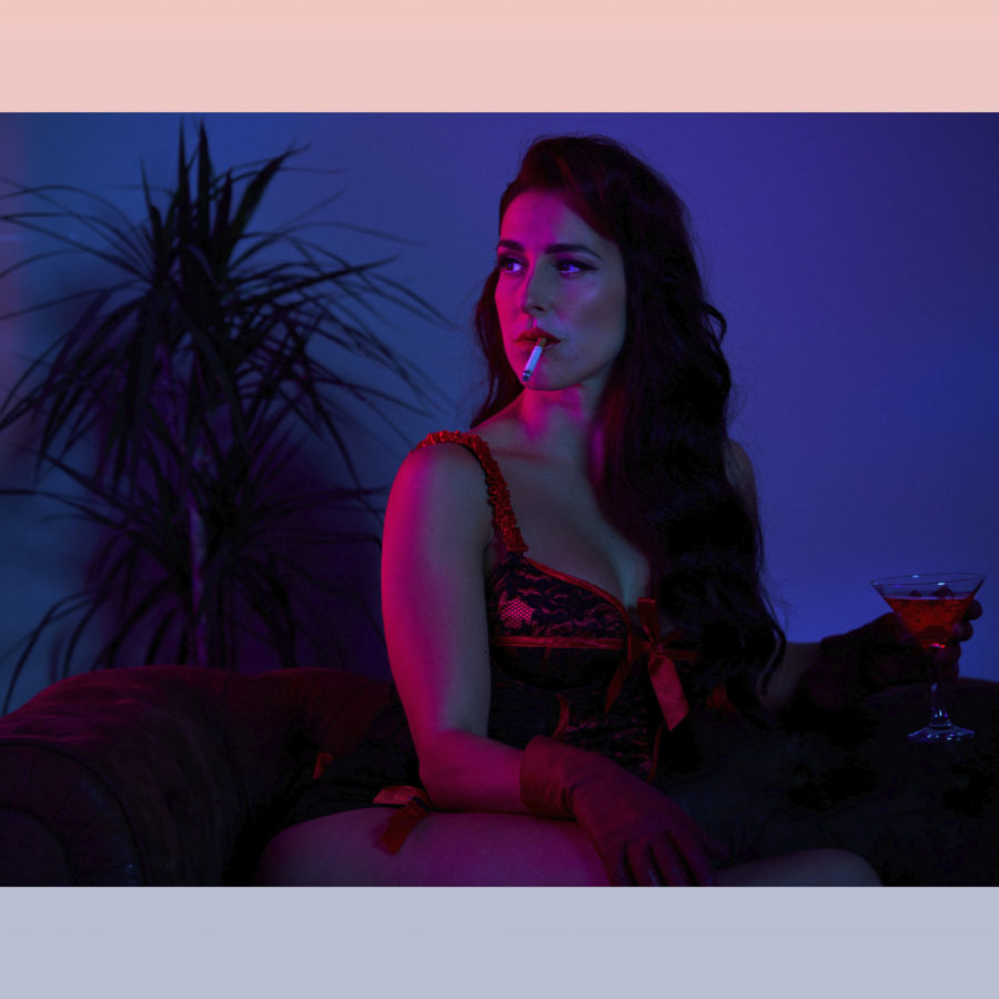 Fotografía cinemática, artística, pinup moderna - 00001